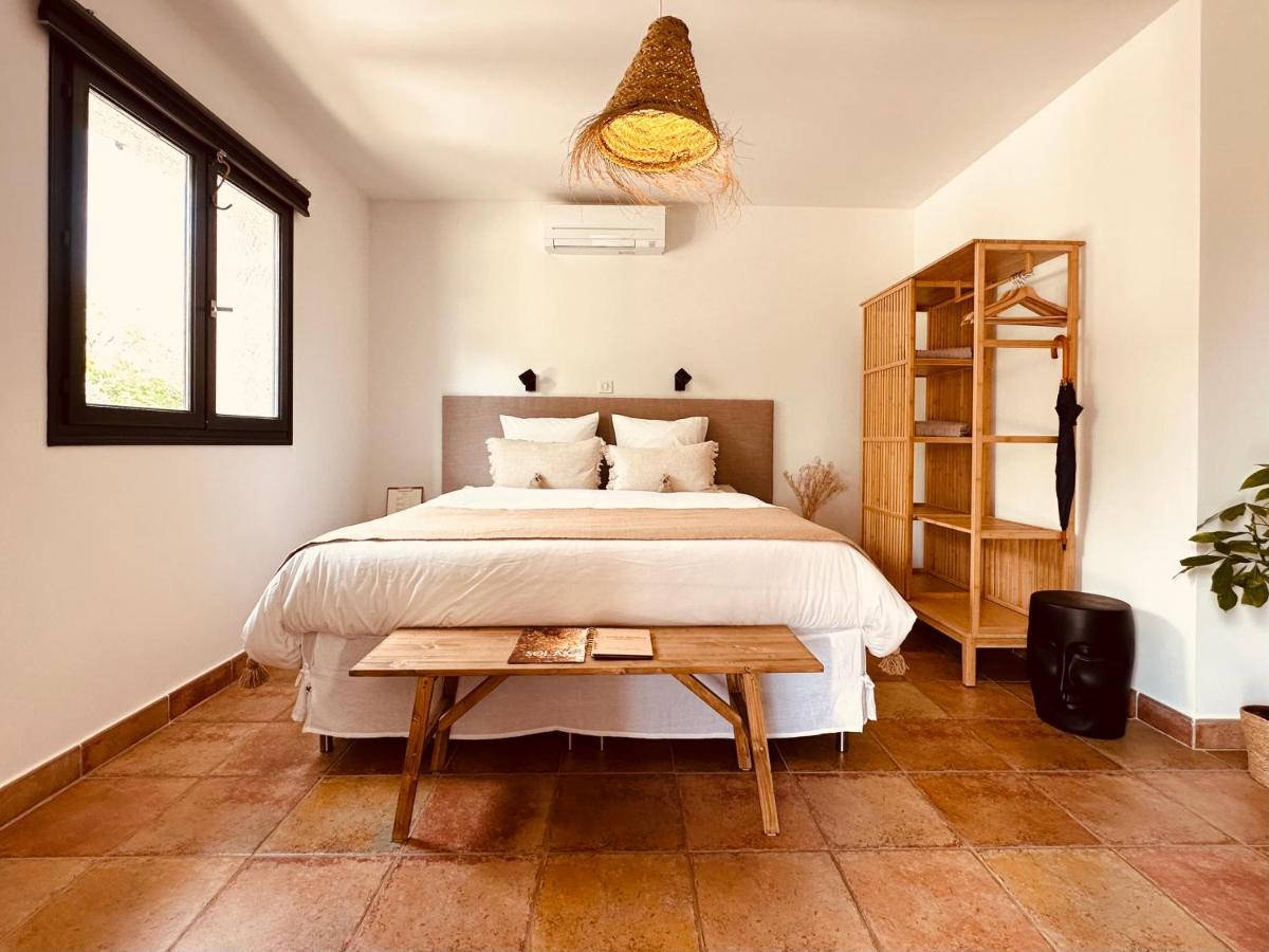 Bed and Breakfast 4 Saisons En Provence Saint-Paul-en-Forêt Exteriér fotografie
